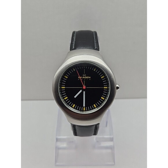 Rare Skagen Aktiv A23LSRB Mens Slim Watch Black Dial Quartz New Battery Works - Picture 1 of 12